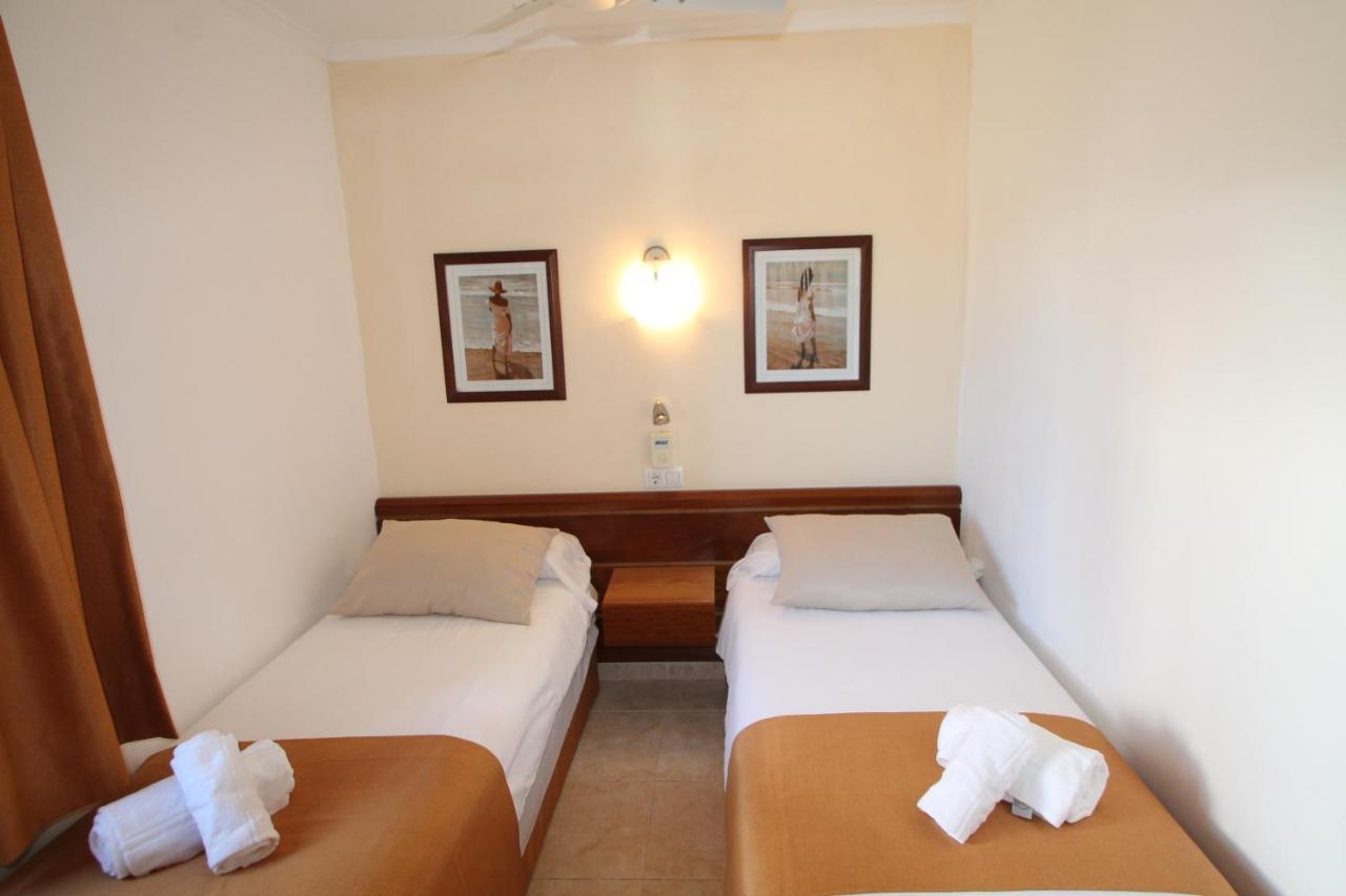 קאלה אן בלאנס Apartaments Talayot מראה חיצוני תמונה