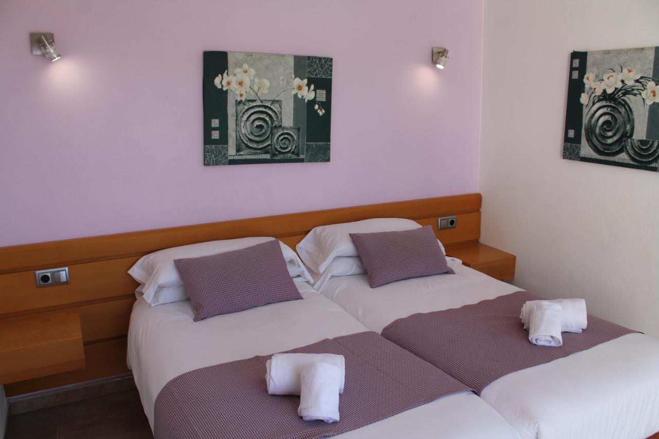 קאלה אן בלאנס Apartaments Talayot מראה חיצוני תמונה
